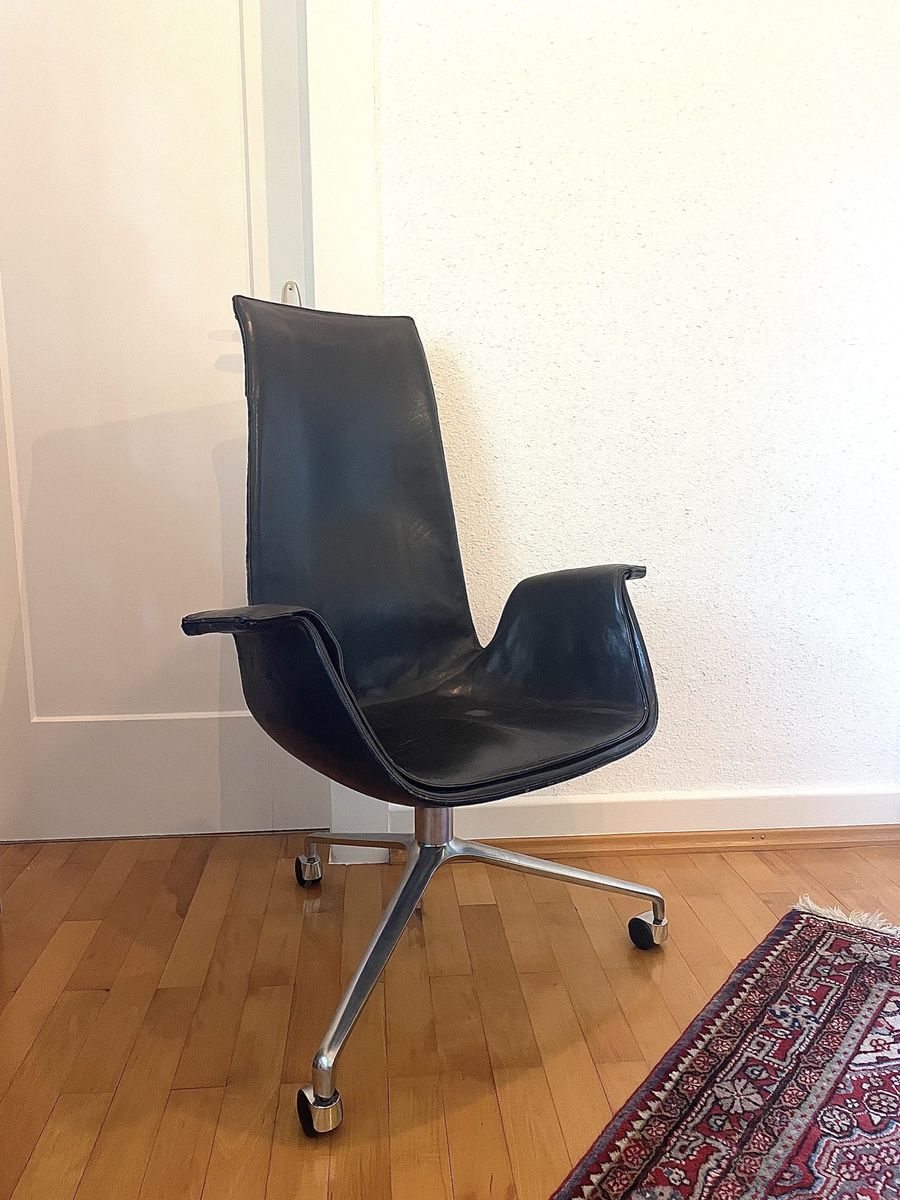 FK 6725 Tulip Chair